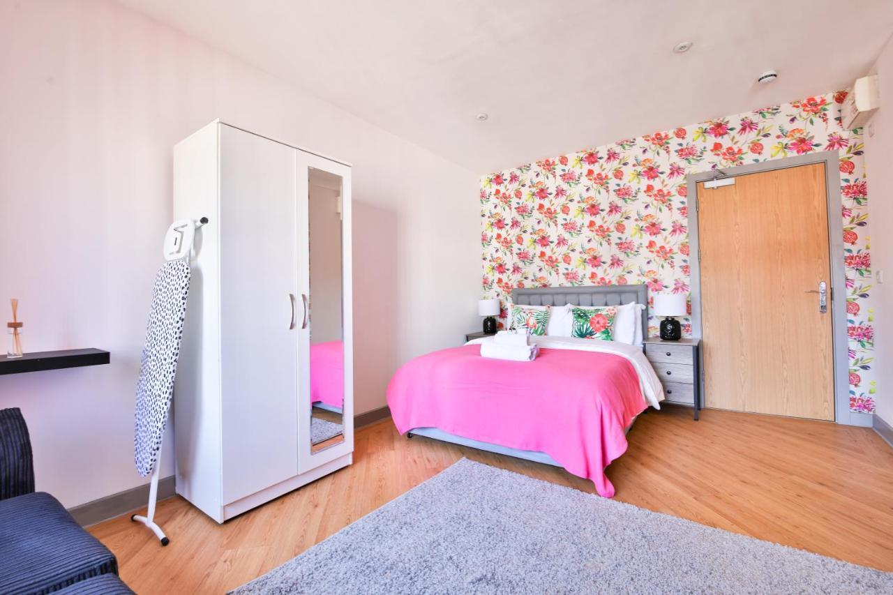 Princess Lofts City Centre Studios With Nespresso Coffee Machines & New Fast Wifi By Stayright Swansea Dış mekan fotoğraf