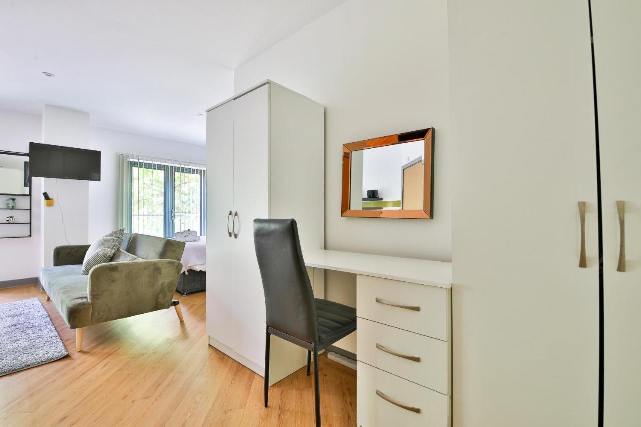 Princess Lofts City Centre Studios With Nespresso Coffee Machines & New Fast Wifi By Stayright Swansea Dış mekan fotoğraf