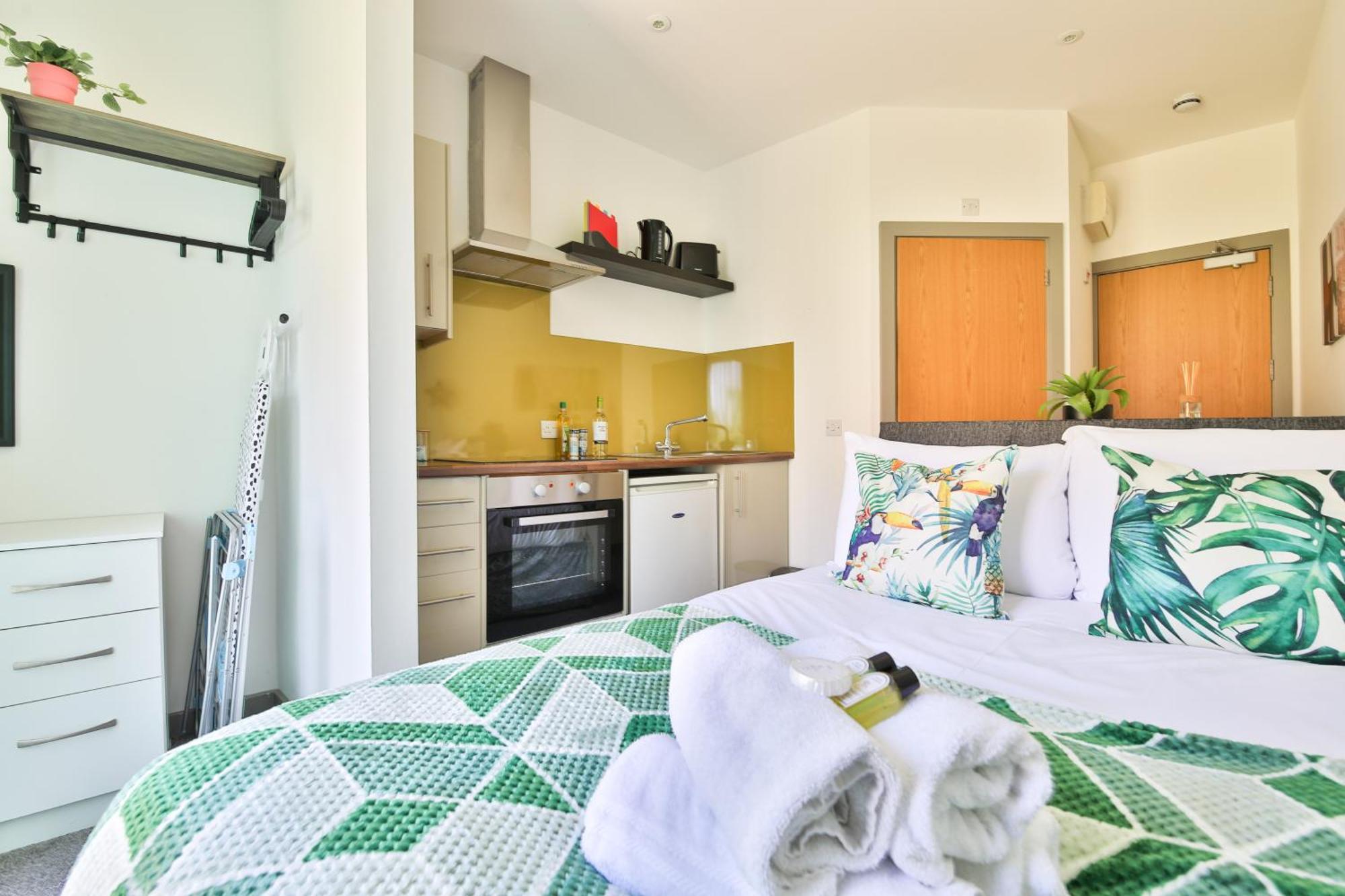 Princess Lofts City Centre Studios With Nespresso Coffee Machines & New Fast Wifi By Stayright Swansea Dış mekan fotoğraf