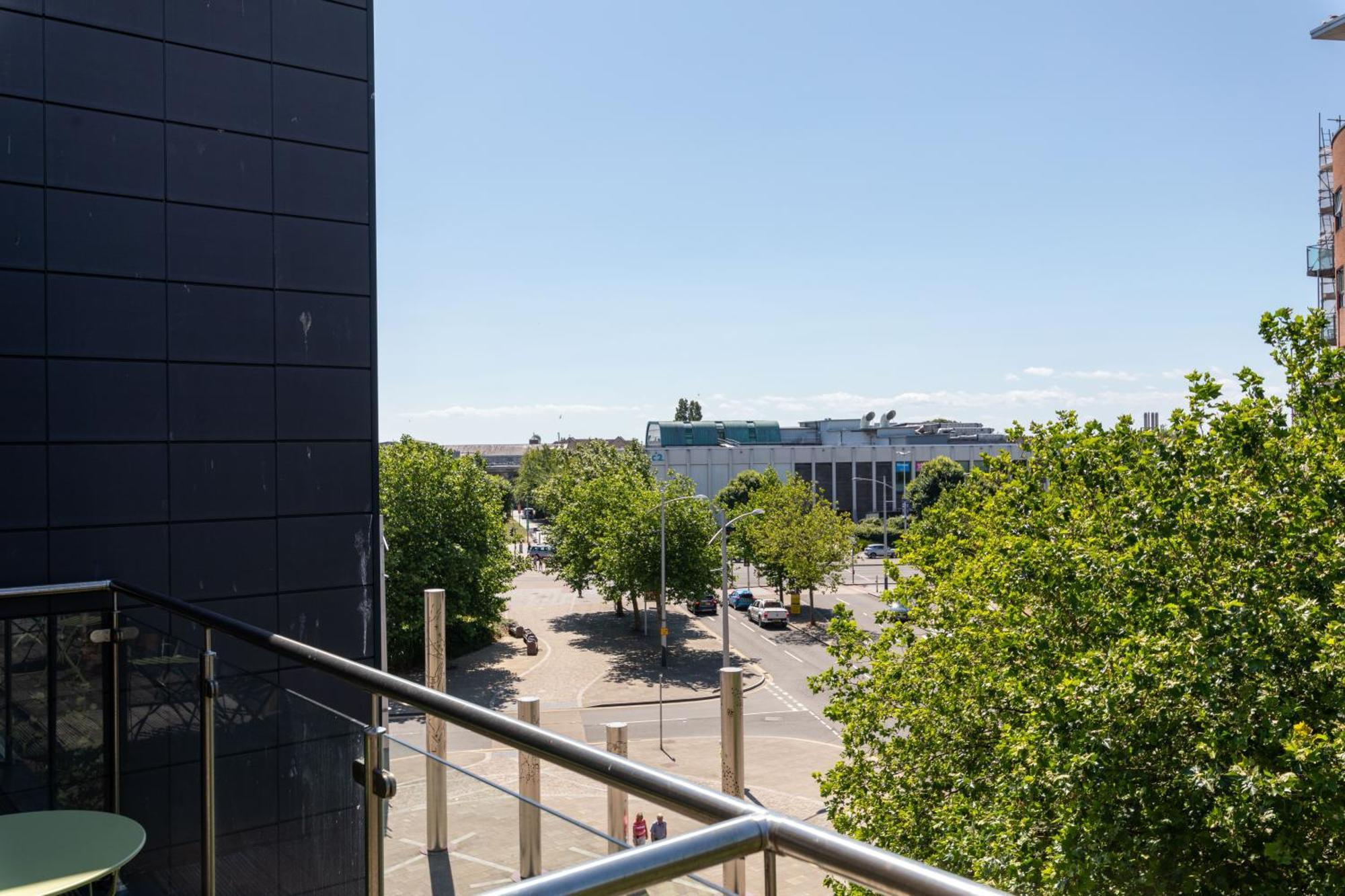Princess Lofts City Centre Studios With Nespresso Coffee Machines & New Fast Wifi By Stayright Swansea Dış mekan fotoğraf