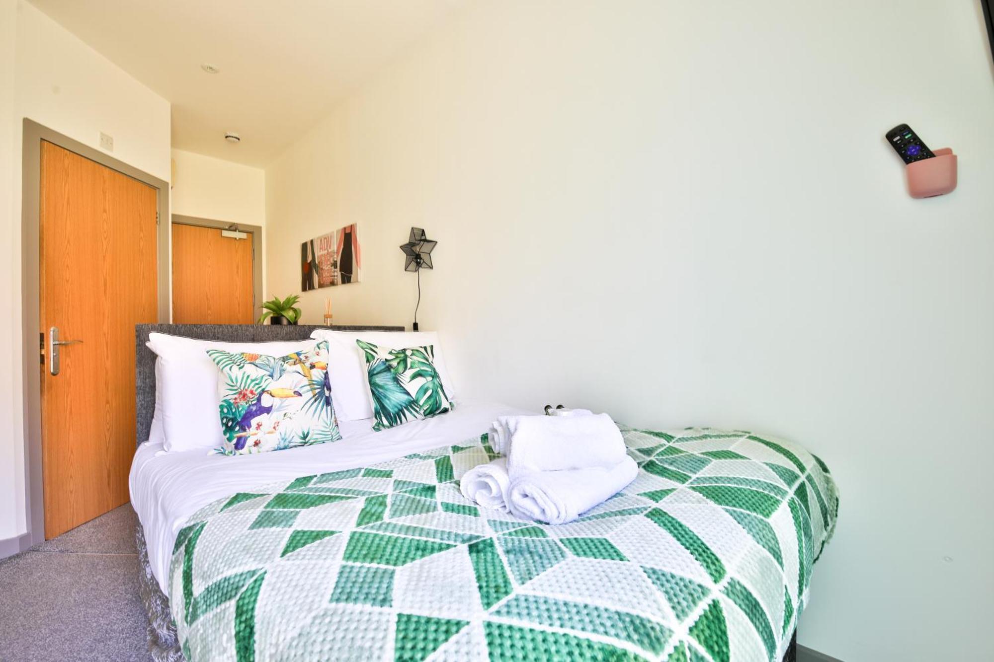 Princess Lofts City Centre Studios With Nespresso Coffee Machines & New Fast Wifi By Stayright Swansea Dış mekan fotoğraf