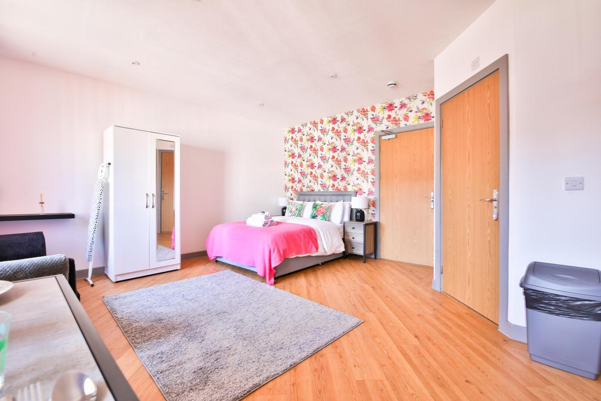 Princess Lofts City Centre Studios With Nespresso Coffee Machines & New Fast Wifi By Stayright Swansea Dış mekan fotoğraf